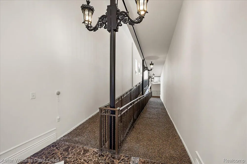 68050 Hillside Lane Washington Township, MI 48095