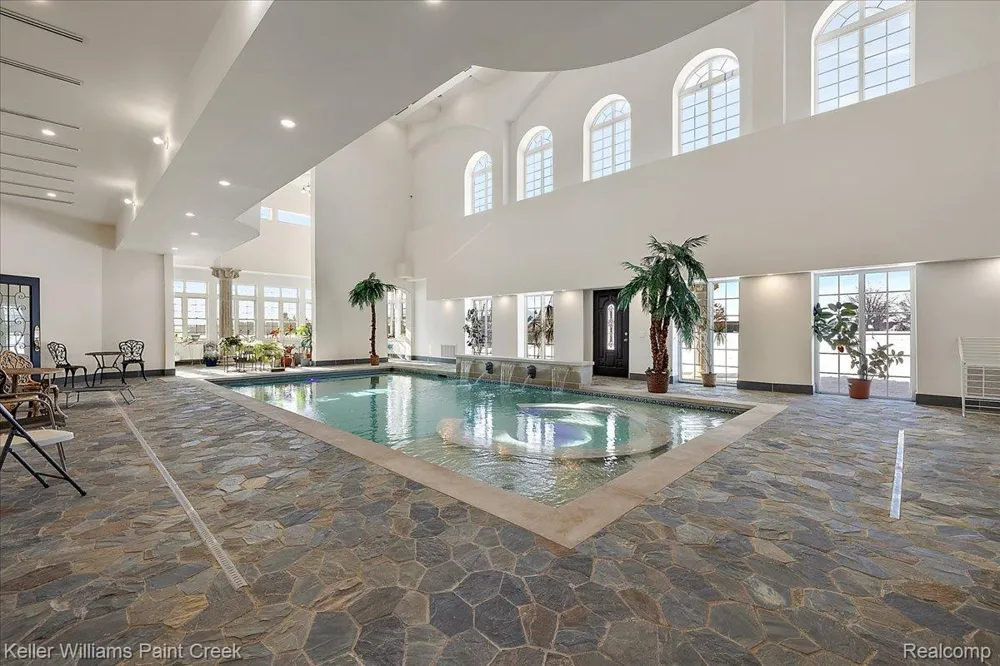 68050 Hillside Lane Washington Township, MI 48095