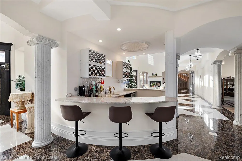 68050 Hillside Lane Washington Township, MI 48095