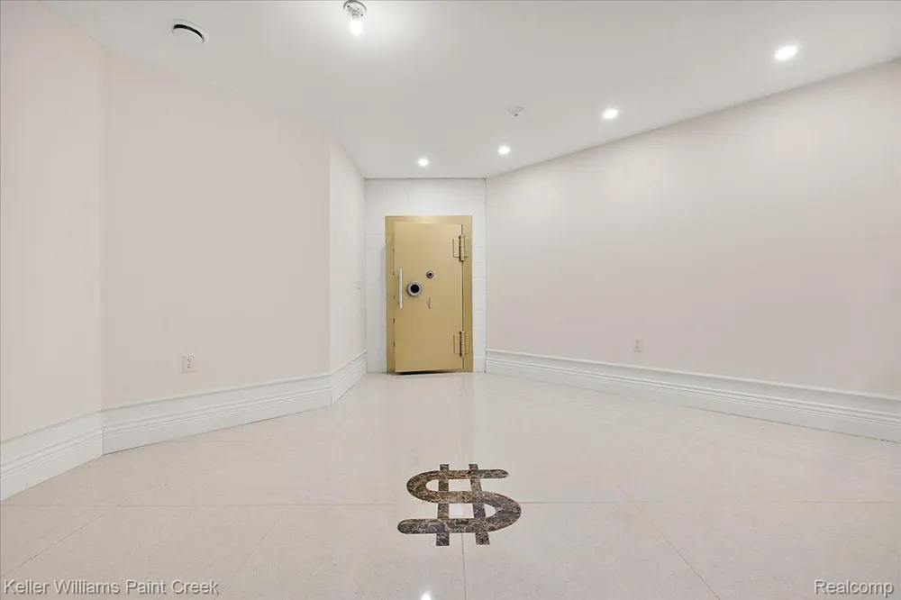 68050 Hillside Lane Washington Township, MI 48095