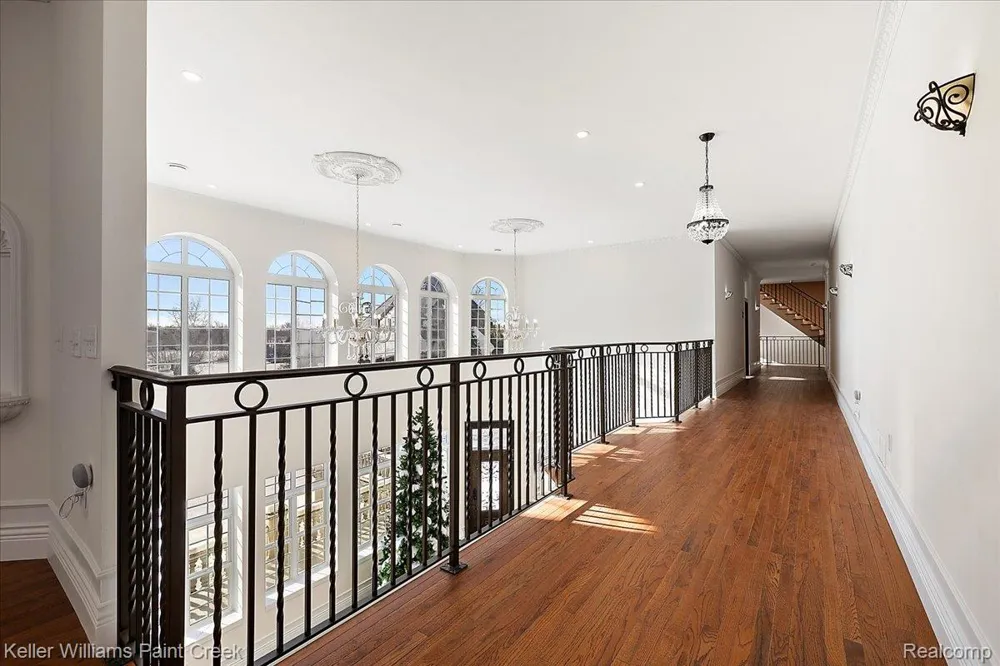 68050 Hillside Lane Washington Township, MI 48095