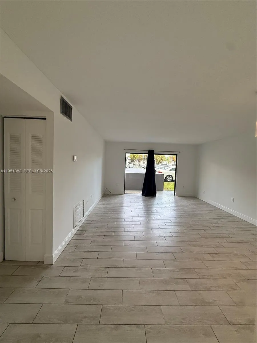 10431 Kendall Dr #D104