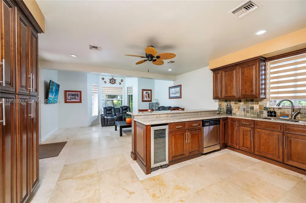 19520 SW 206th St Miami, FL 33187