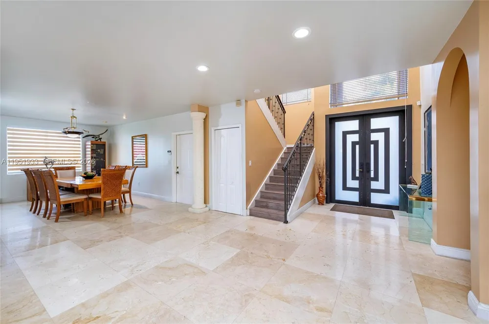 19520 SW 206th St Miami, FL 33187