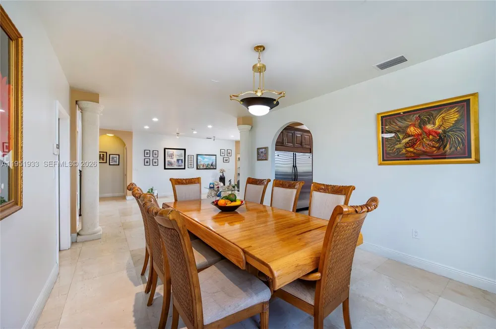 19520 SW 206th St Miami, FL 33187