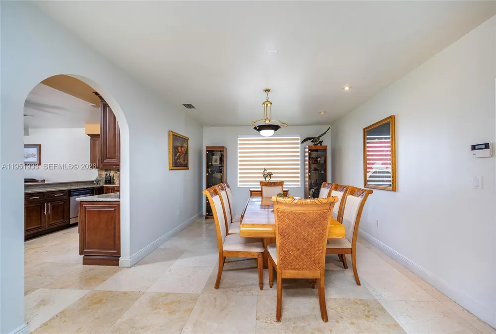 19520 SW 206th St Miami, FL 33187