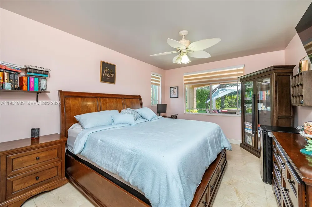 19520 SW 206th St Miami, FL 33187