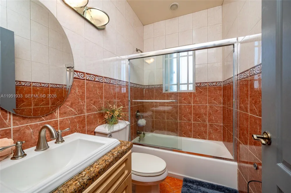 19520 SW 206th St Miami, FL 33187