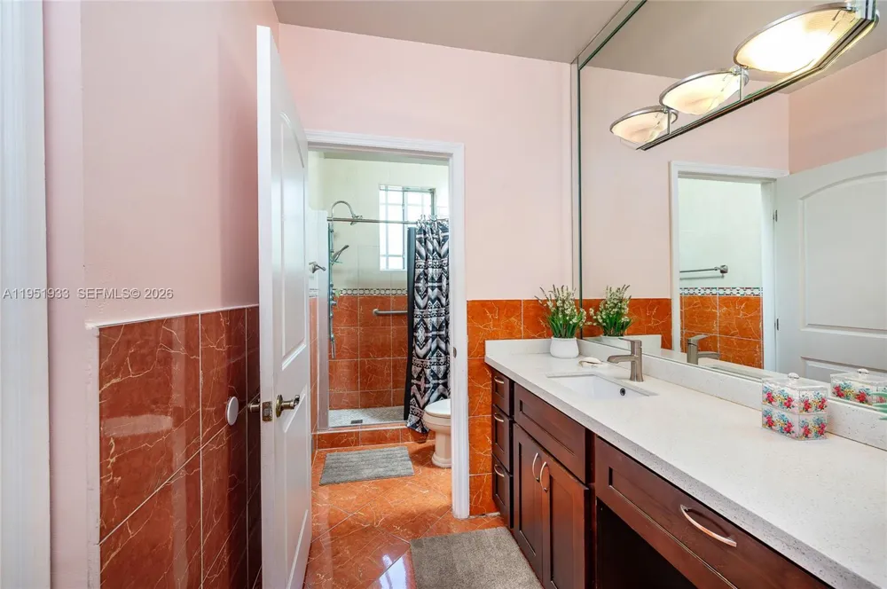 19520 SW 206th St Miami, FL 33187
