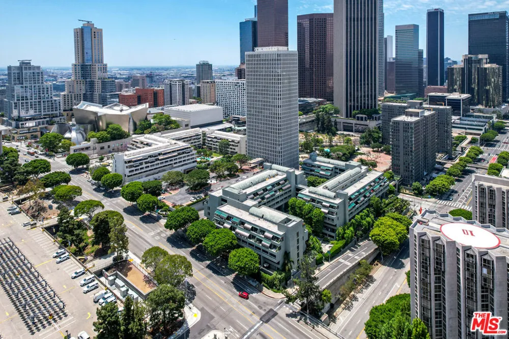 880 W 1st Street #506 Los Angeles, CA 90012