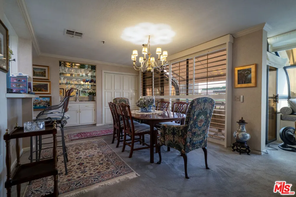 880 W 1st Street #506 Los Angeles, CA 90012
