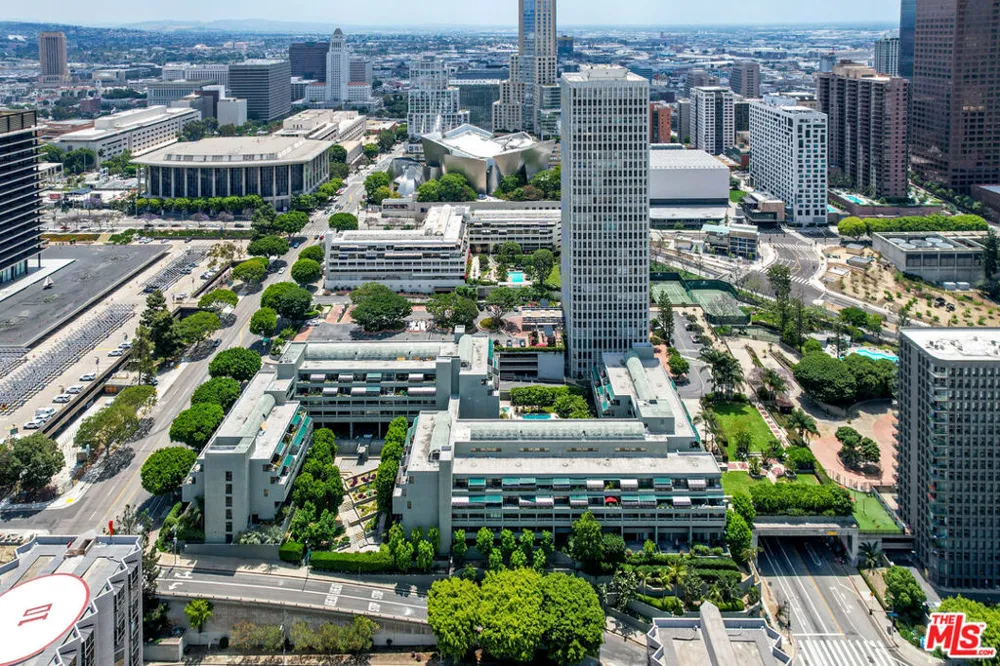880 W 1st Street #506 Los Angeles, CA 90012