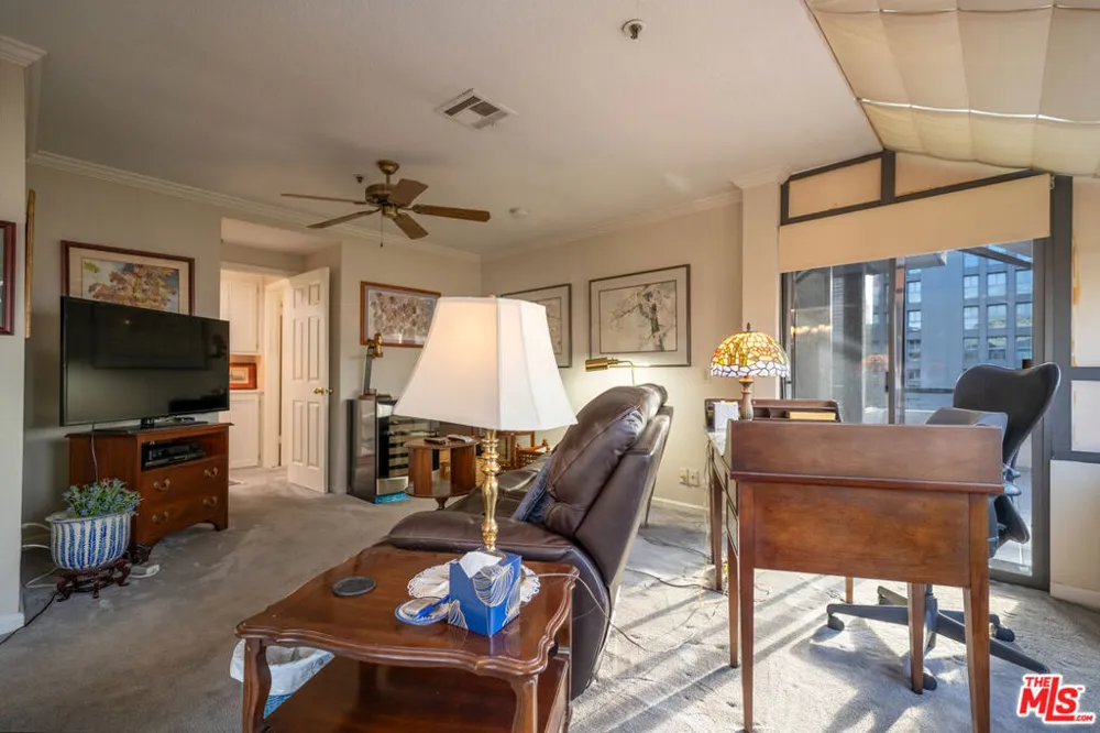 880 W 1st Street #506 Los Angeles, CA 90012