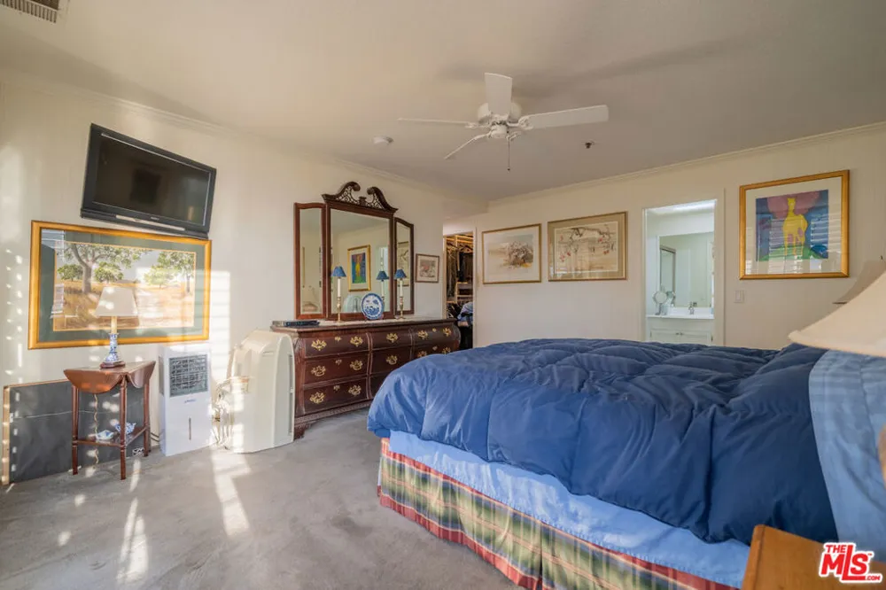 880 W 1st Street #506 Los Angeles, CA 90012
