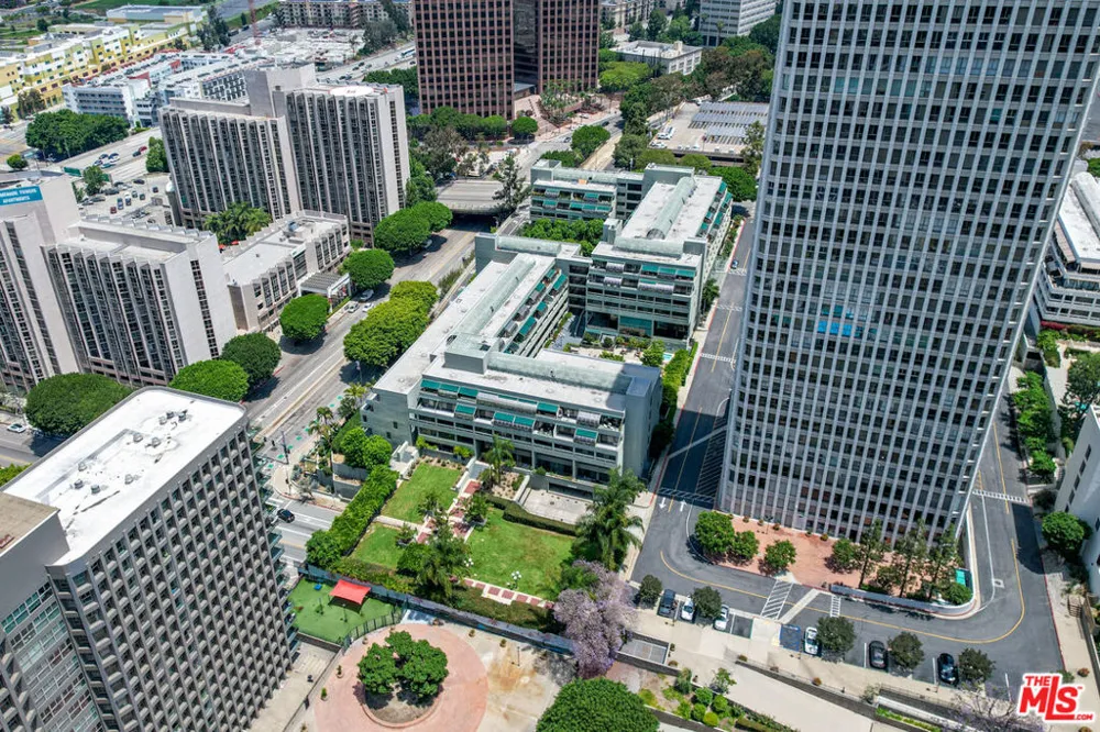 880 W 1st Street #506 Los Angeles, CA 90012