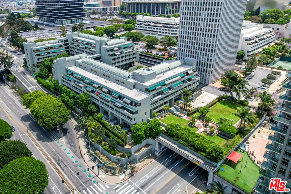 880 W 1st Street #506 Los Angeles, CA 90012