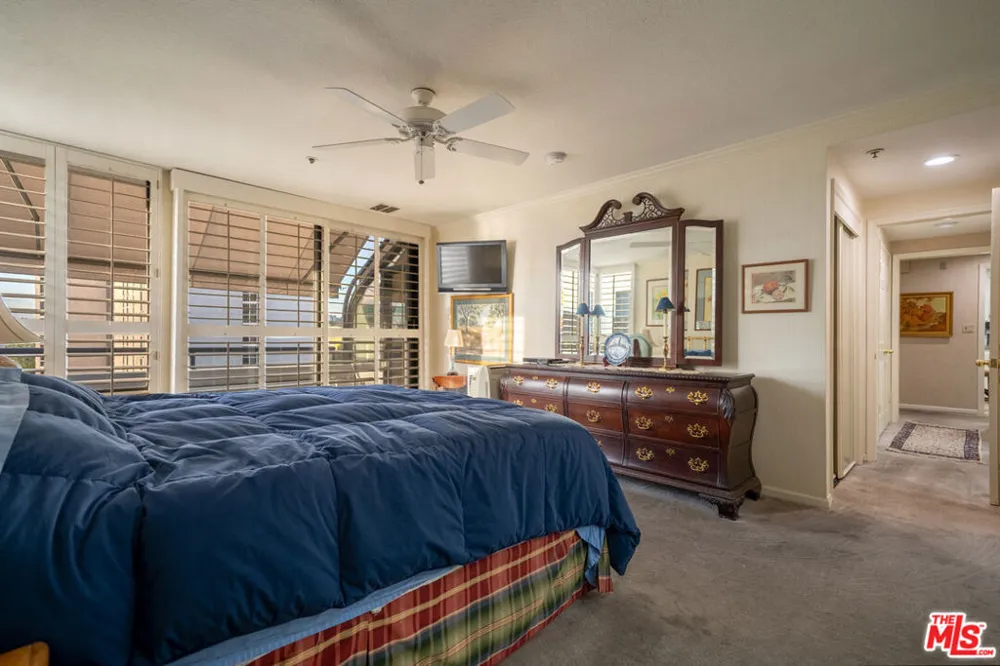 880 W 1st Street #506 Los Angeles, CA 90012