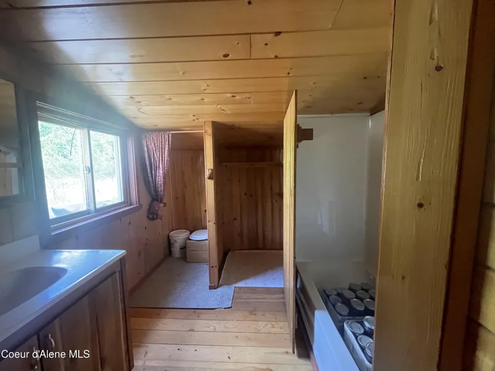 2447 Turner Hill Road Bonners Ferry, ID 83805