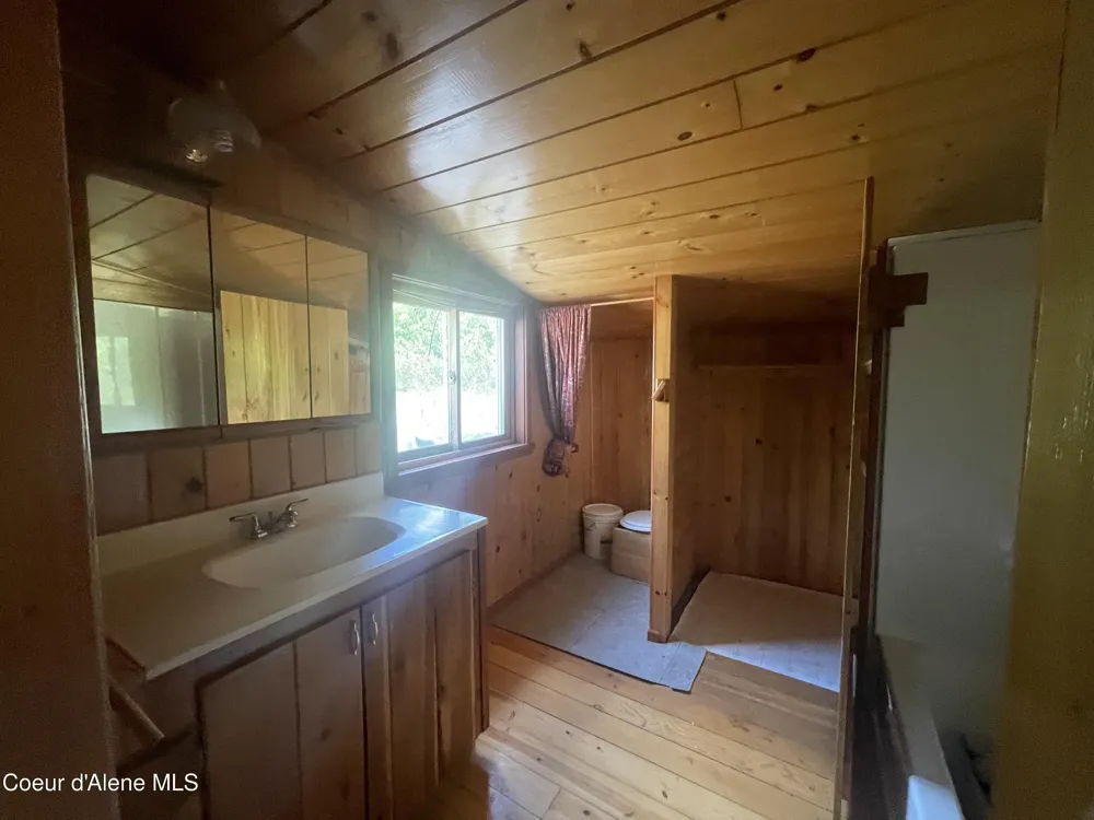 2447 Turner Hill Road Bonners Ferry, ID 83805