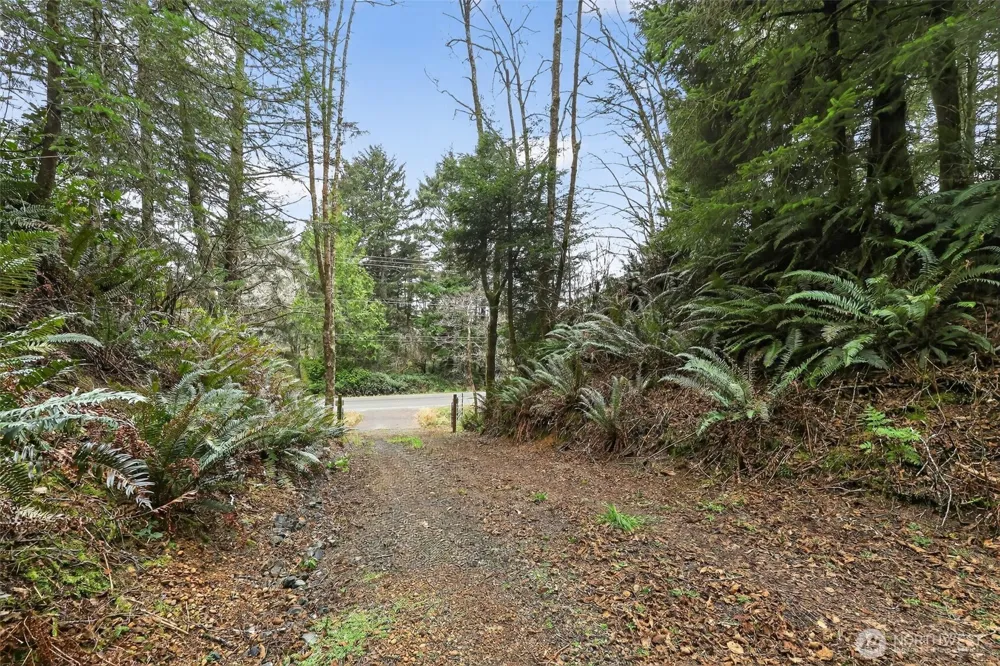 2772 State Route 109 Ocean City, WA 98569