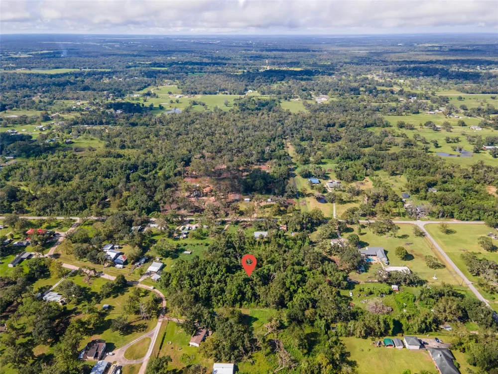 2653 County Road 348 Brazoria, TX 77422
