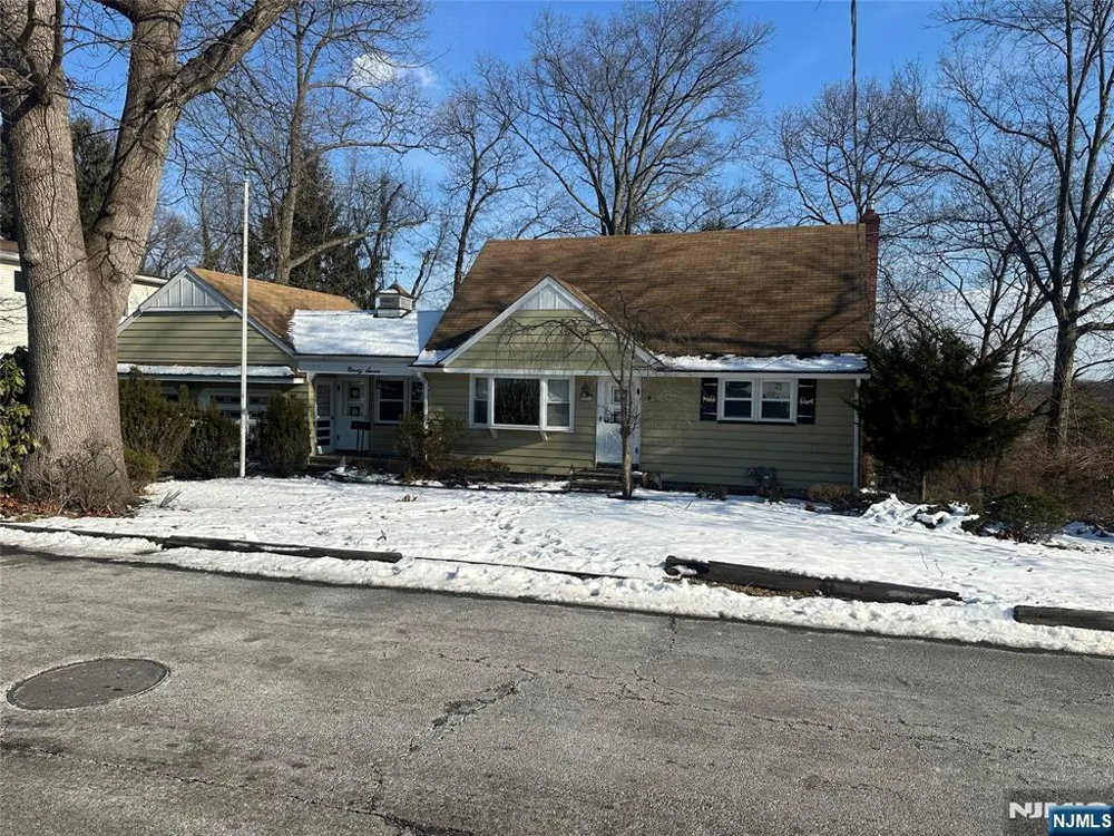 97 Wortendyke Avenue