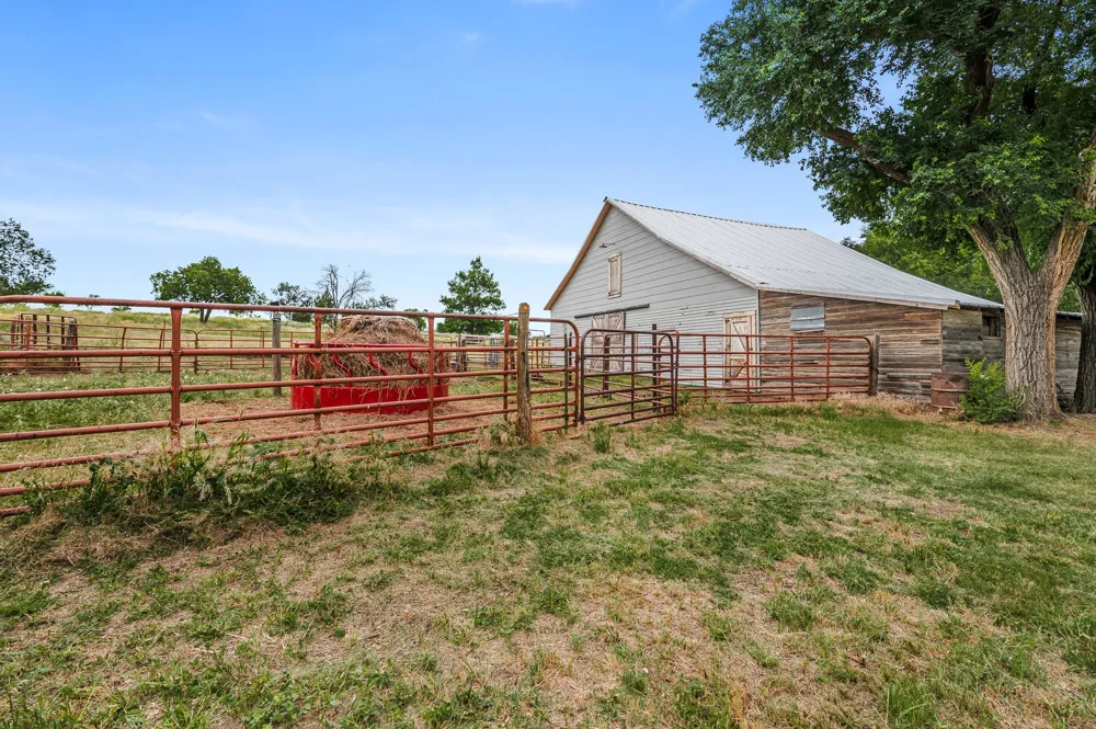 1204 E Cheyenne Canadian, TX 79014