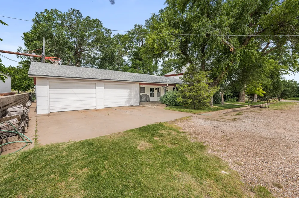 1204 E Cheyenne Canadian, TX 79014