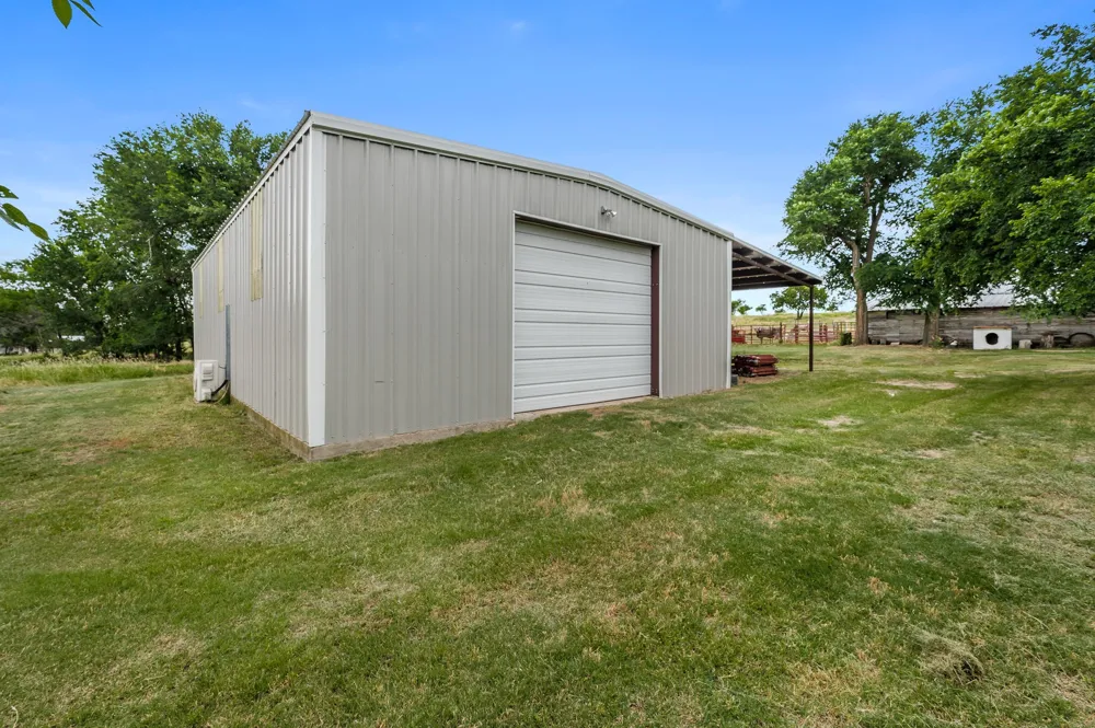 1204 E Cheyenne Canadian, TX 79014