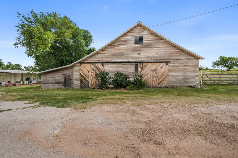 1204 E Cheyenne Canadian, TX 79014