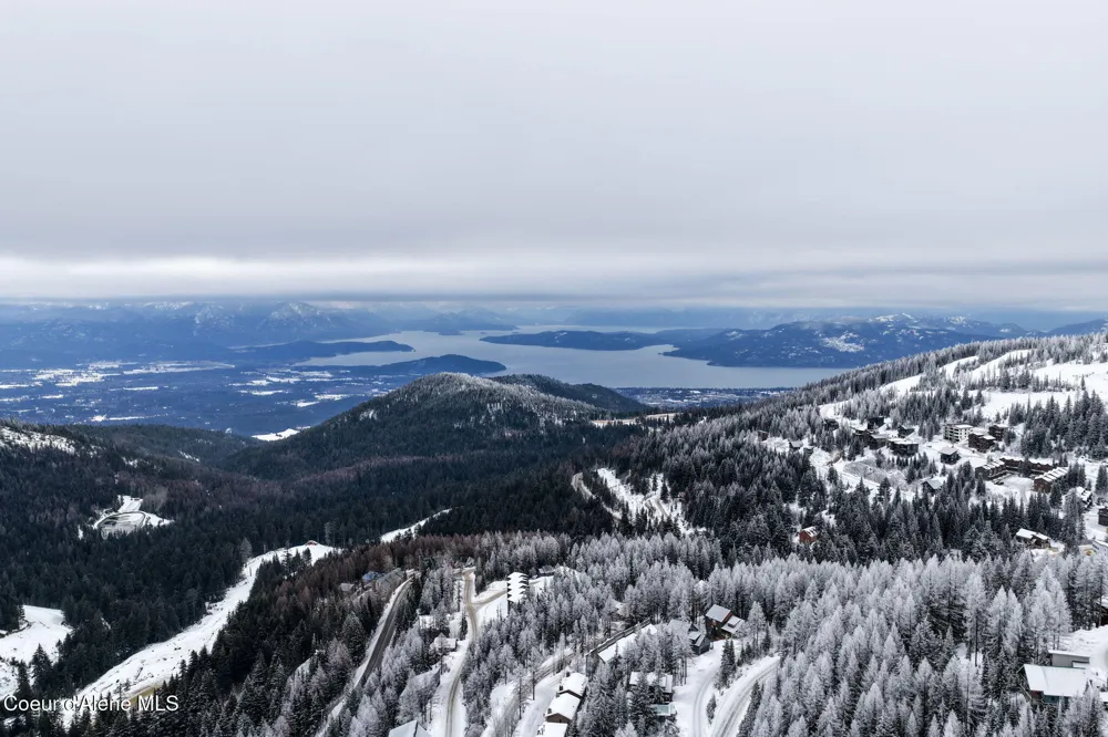 38 Avalanche Road ## 1 Sandpoint, ID 83864