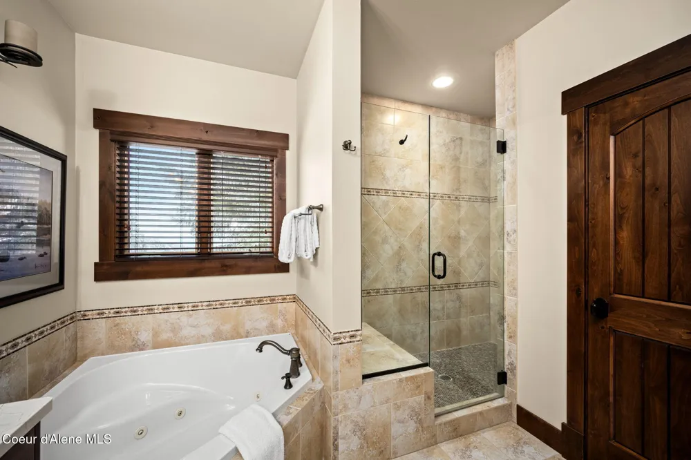 38 Avalanche Road ## 1 Sandpoint, ID 83864