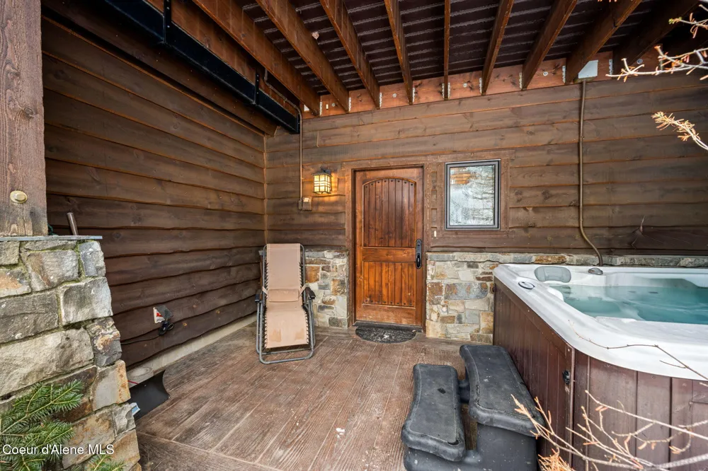 38 Avalanche Road ## 1 Sandpoint, ID 83864