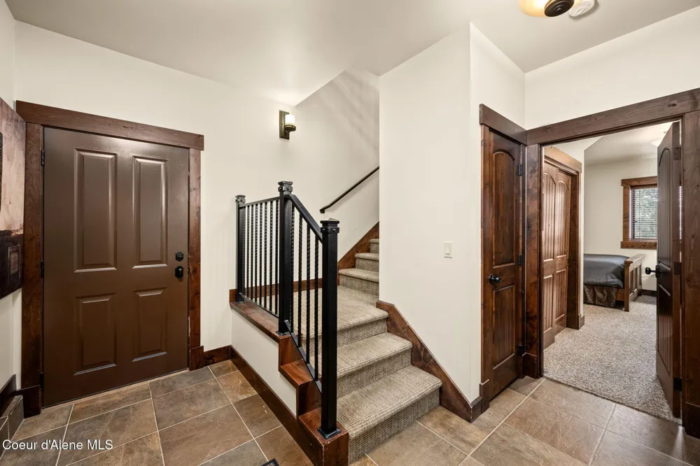 38 Avalanche Road ## 1 Sandpoint, ID 83864