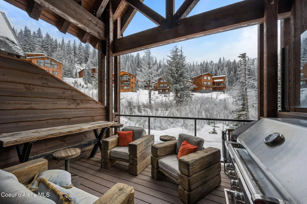 38 Avalanche Road ## 1 Sandpoint, ID 83864