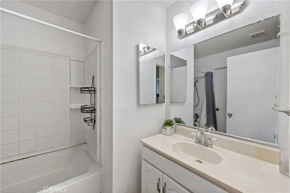 4467 Anne Sladon Oceanside, CA 92057