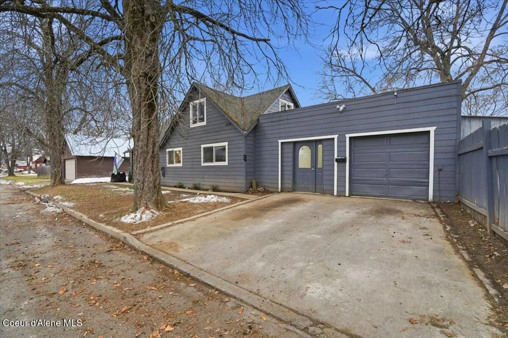 215 Forest Avenue Sandpoint, ID 83864