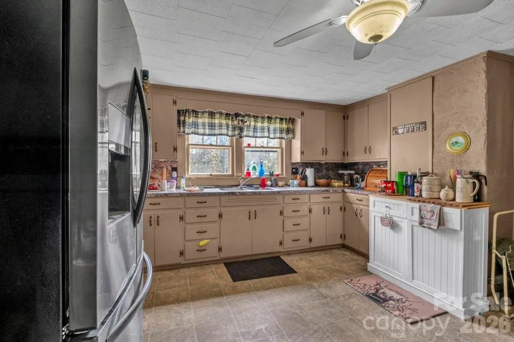 1068 Laurel Branch Road Vilas, NC 28692