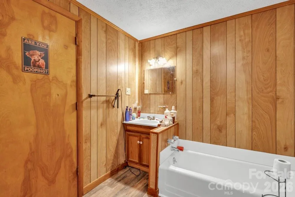 1068 Laurel Branch Road Vilas, NC 28692