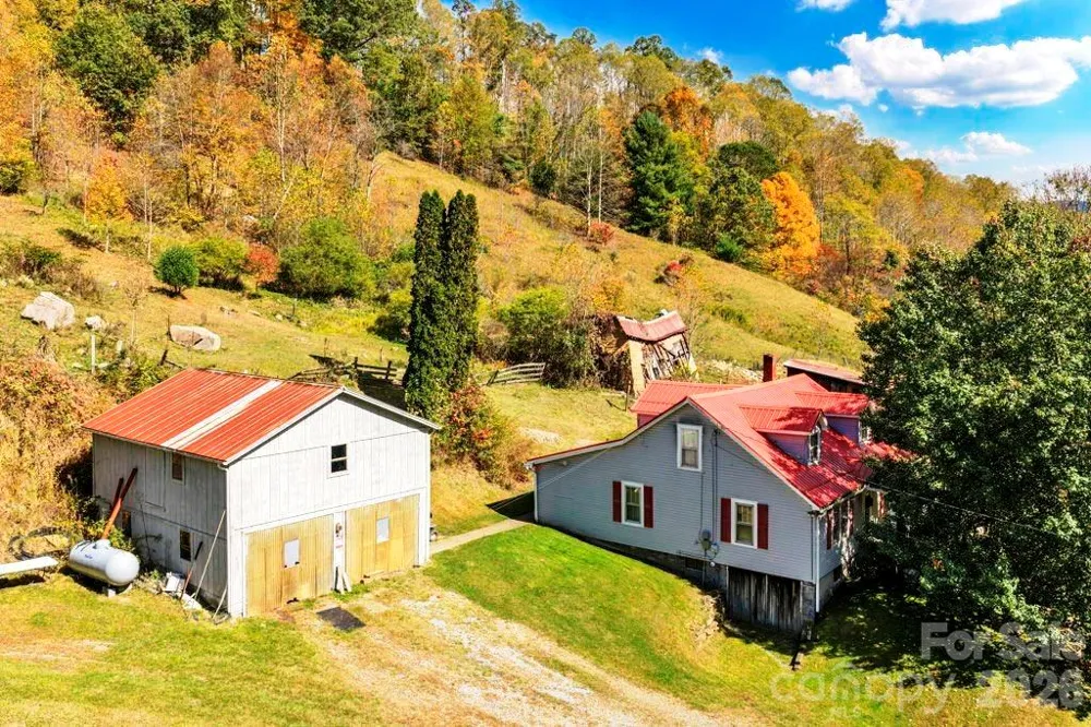 1068 Laurel Branch Road Vilas, NC 28692
