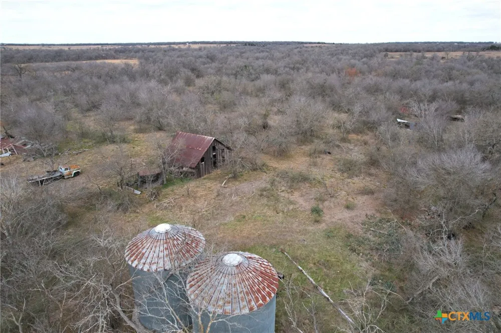 776 CR 412 Rockdale, TX 76567