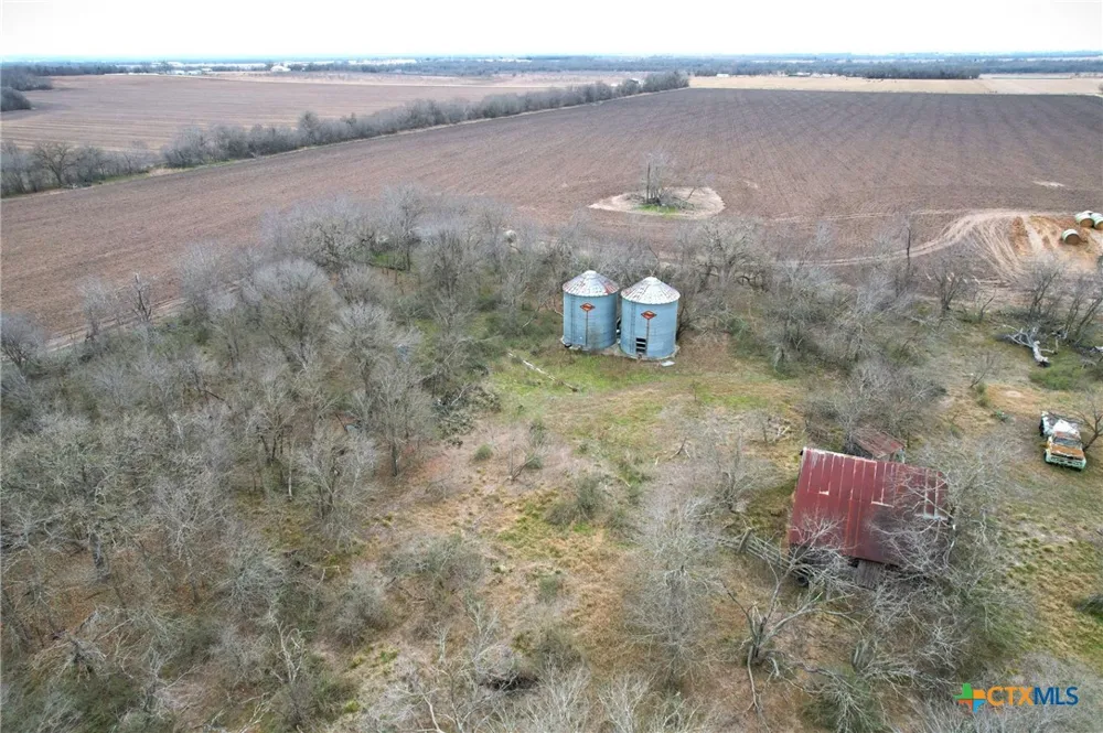 776 CR 412 Rockdale, TX 76567