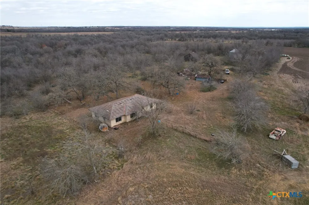 776 CR 412 Rockdale, TX 76567
