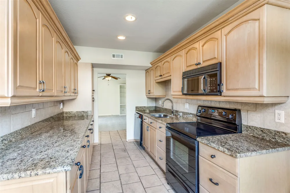 4500 Westridge Avenue #25 Fort Worth, TX 76116