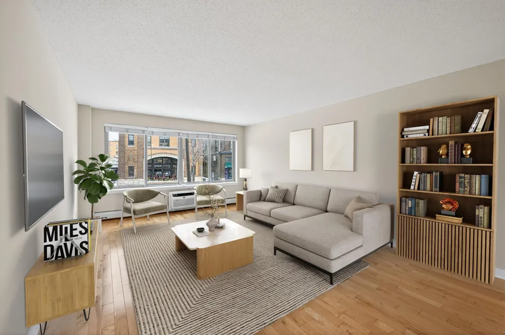 2727 W 43rd Street #201