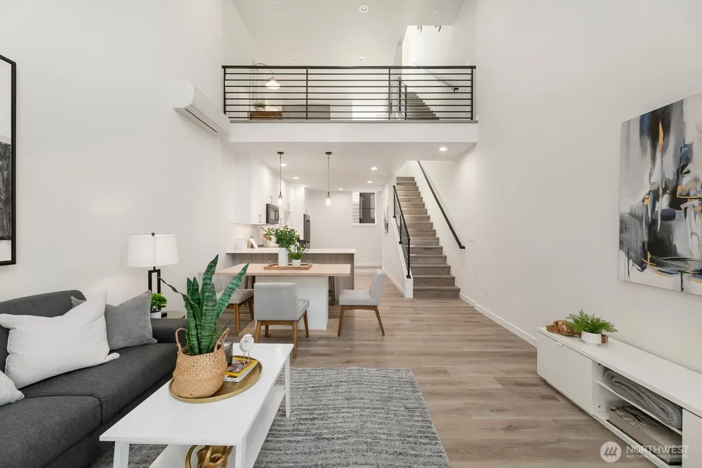 2019 W Bertona Seattle, WA 98199