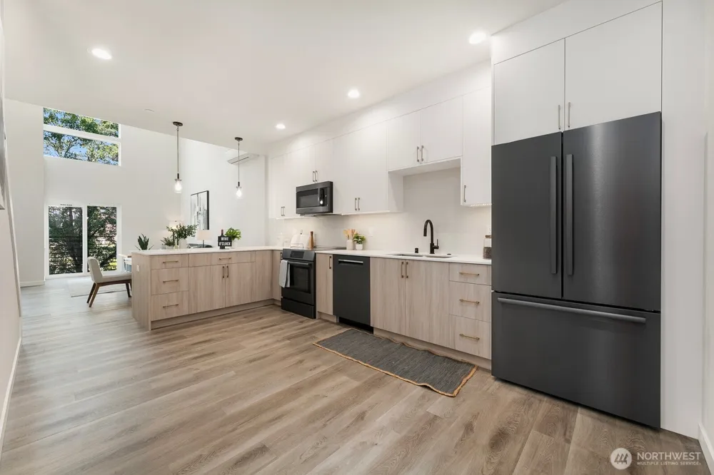 2019 W Bertona Seattle, WA 98199