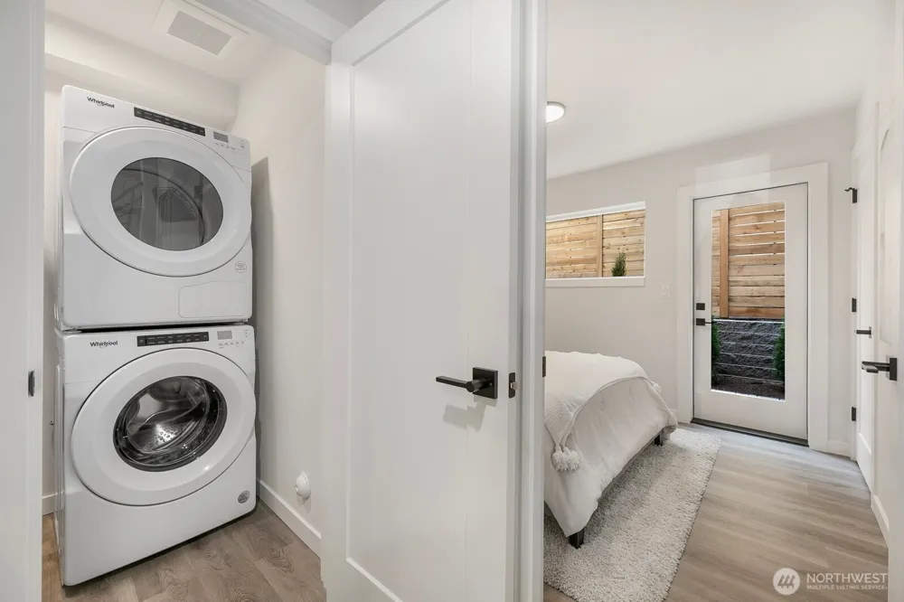 2019 W Bertona Seattle, WA 98199