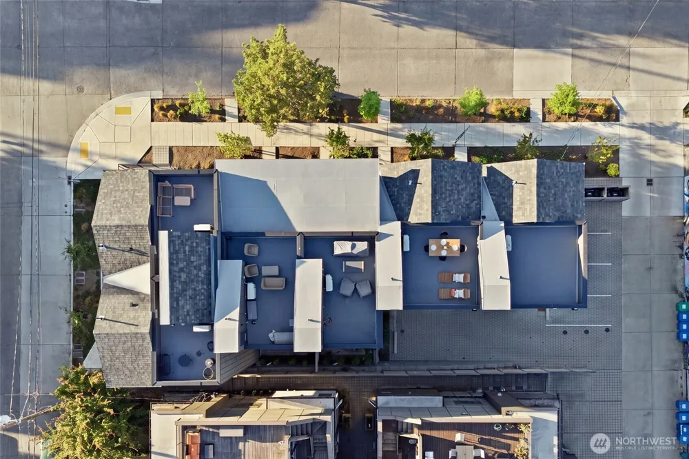 2019 W Bertona Seattle, WA 98199