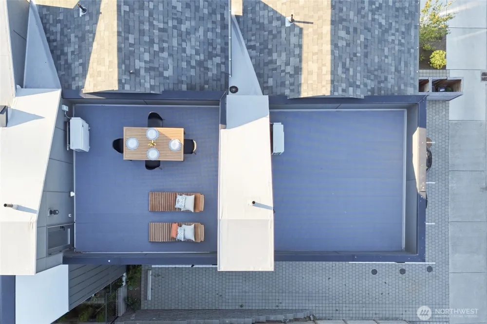 2019 W Bertona Seattle, WA 98199